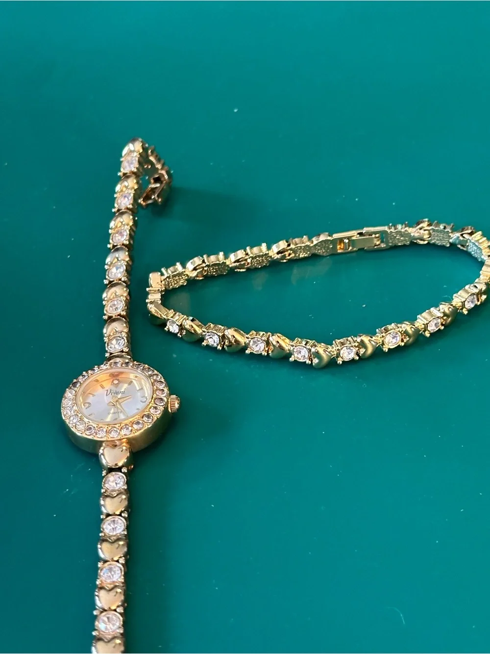 EUC Viviani Gold tone Crystal Women's Bracelet Watch Set